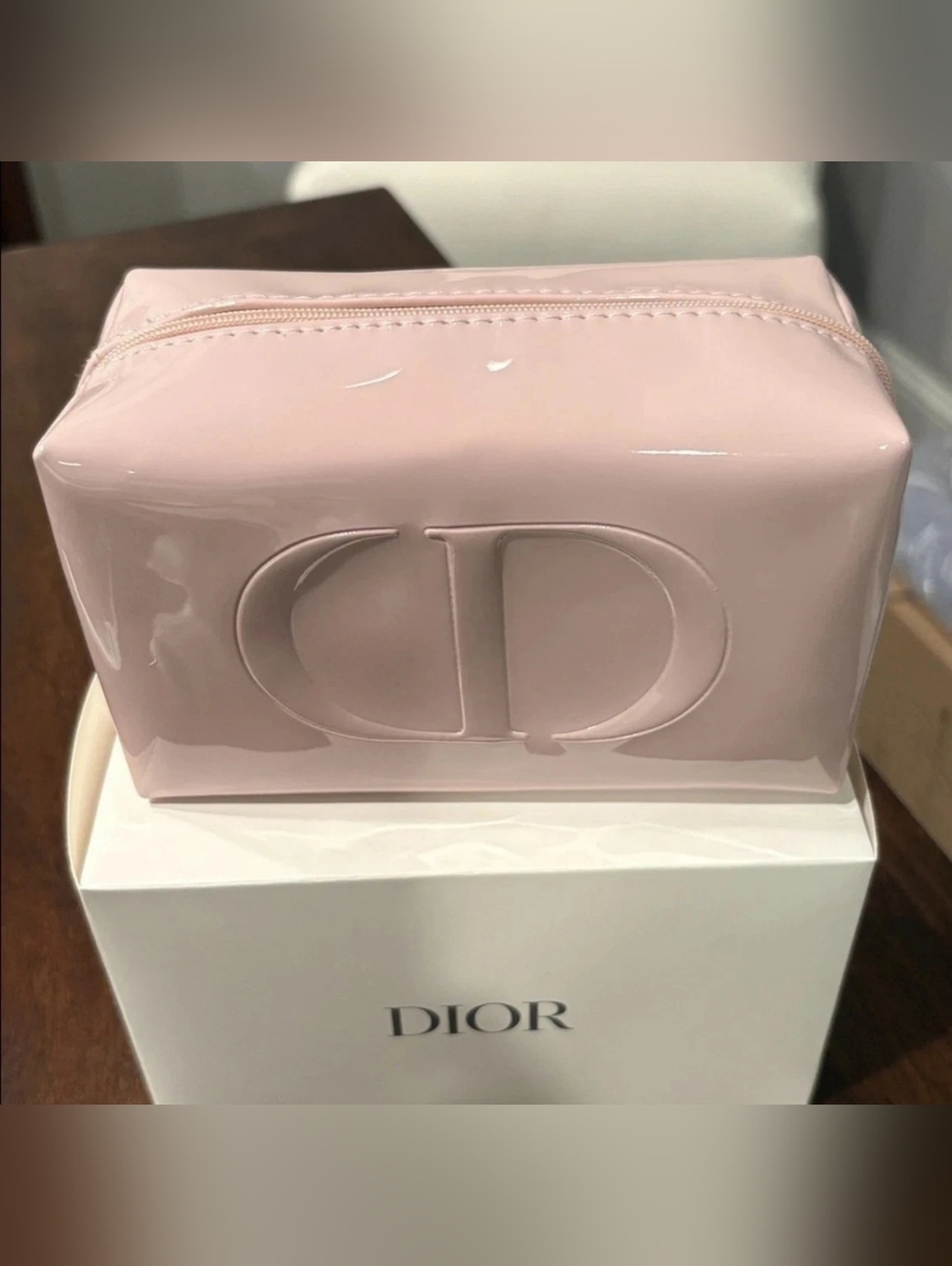 Dior Patent Cosmetic Makeup Zipper Bag Light Pink - Picture 2 of 6